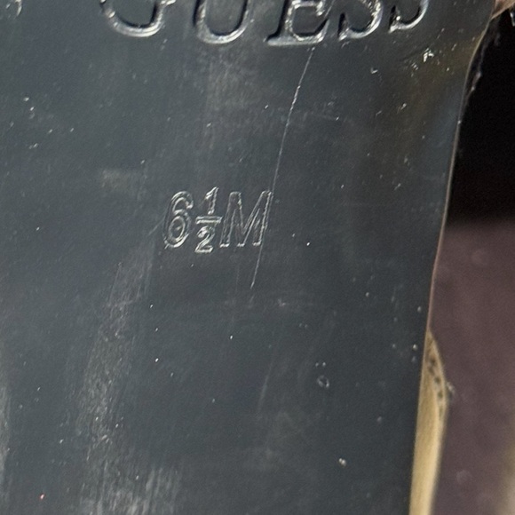 GUESS 5" strappy sling back platform stiletto black metallic snake Heels - Picture 7 of 8